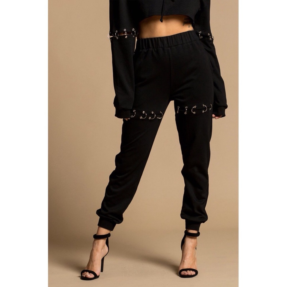 Sweatpants With Rings